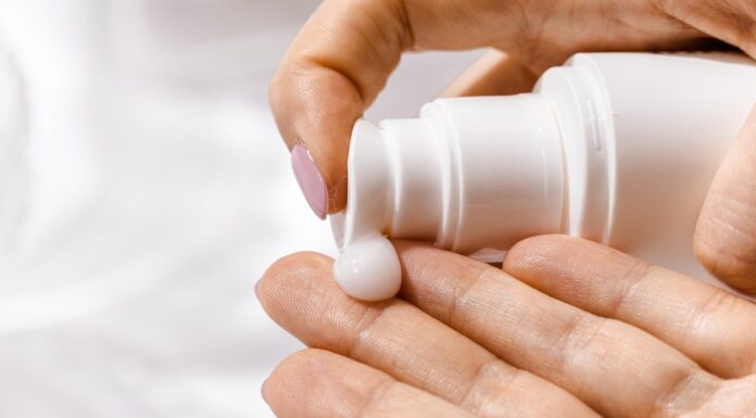 best-drugstore-primers-for-oily-skin.