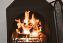 The Secret to Staying Warm: Choosing the Best Winter Socks for Your Needs winter-socks